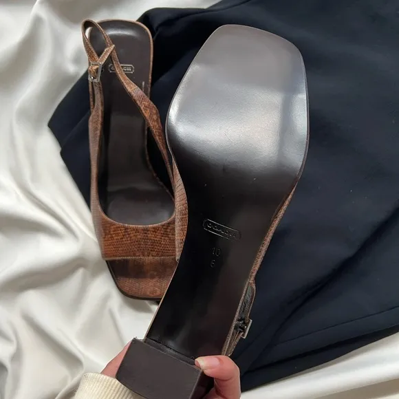 NWOT Coach Black &amp; Brown Snake Skin Heels ✨