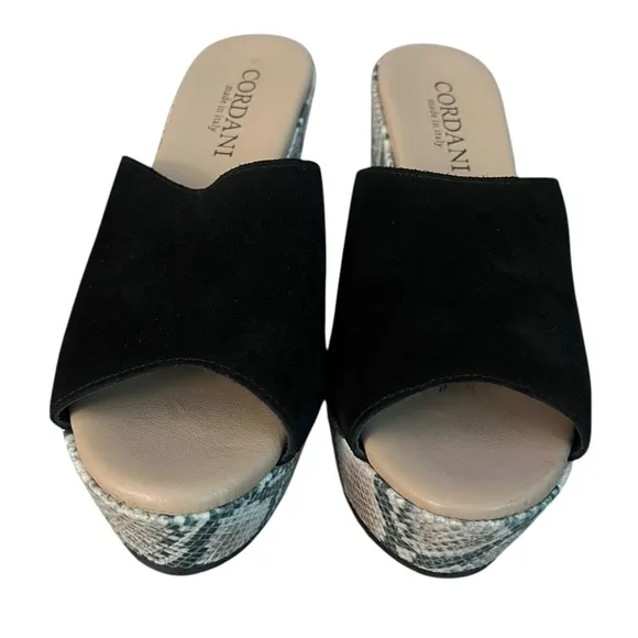 NWOT Cordani Helena Black Suede Platform Slides – Sz 8.5