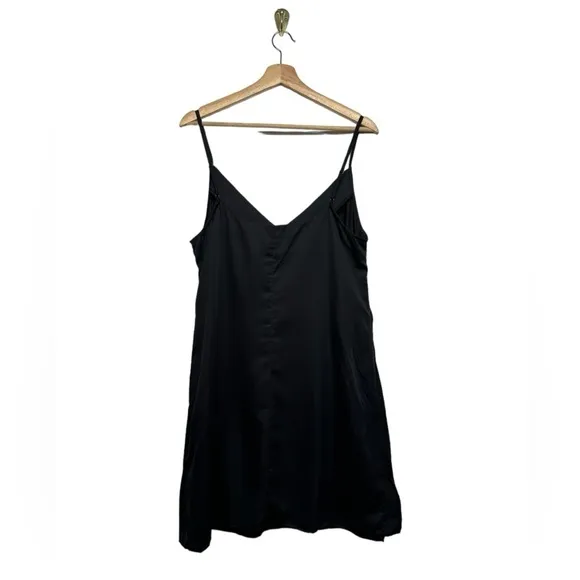 NWOT ETTITUDE Sateen Slip Dress Onyx L