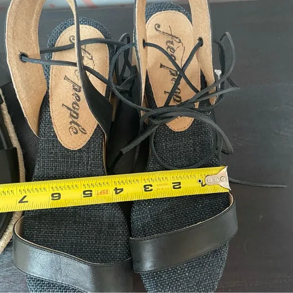 NWOT Free People Block Sandal Heels size 8
