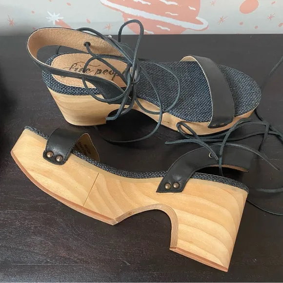 NWOT Free People Block Sandal Heels size 8