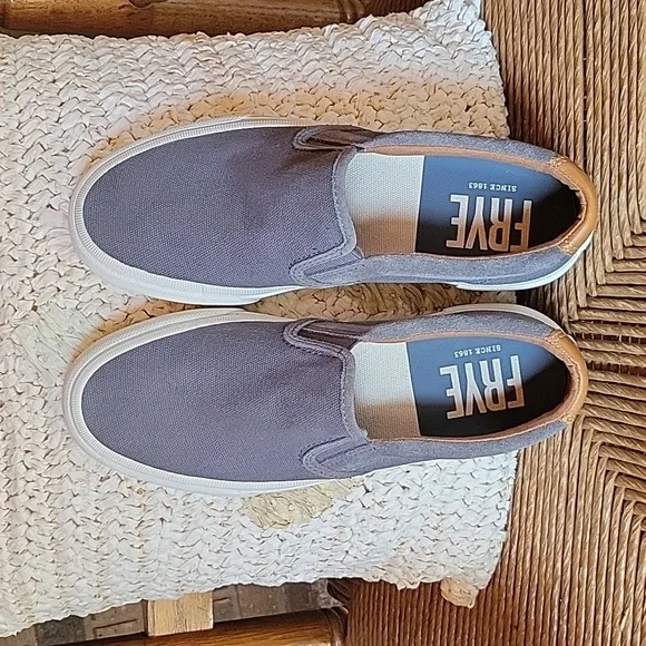 NWOT, Frye Ludlow, gray canvas slip on suede loafer, size 8