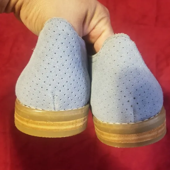 NWOT Hush Puppies Frost Gray Perforated Aiden Clever Suede Oxford