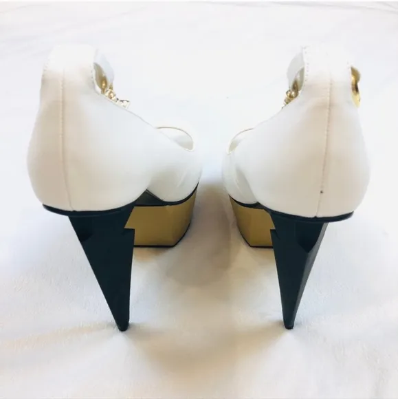 NWOT Privileged &quot;Mercer&quot; Platform Chain Heels