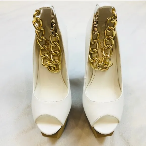 NWOT Privileged &quot;Mercer&quot; Platform Chain Heels