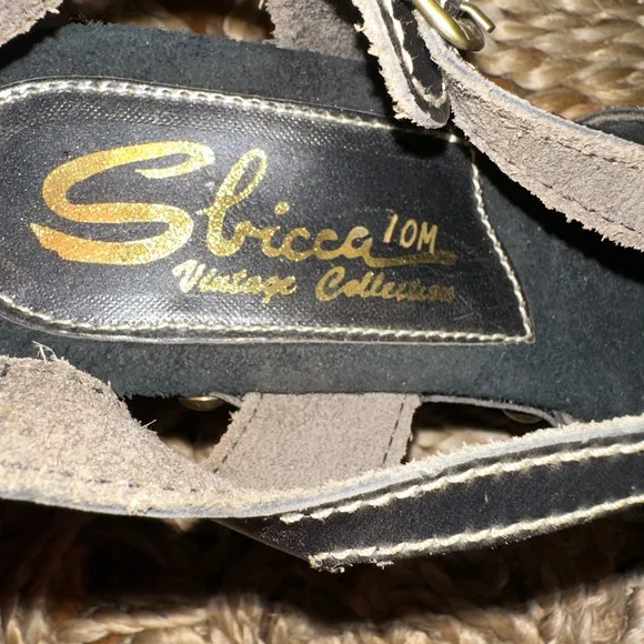 NWOT Sbicca Vintage Collection Leather Open Toe Chunky Black Heels, Size 10‎