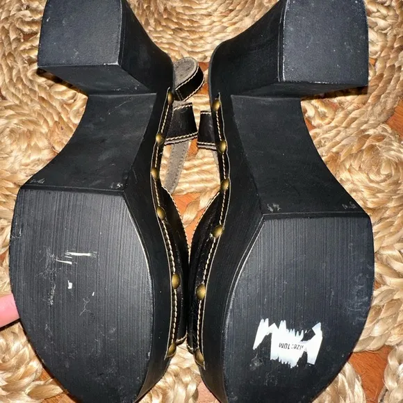 NWOT Sbicca Vintage Collection Leather Open Toe Chunky Black Heels, Size 10‎
