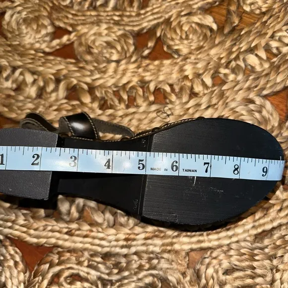NWOT Sbicca Vintage Collection Leather Open Toe Chunky Black Heels, Size 10‎