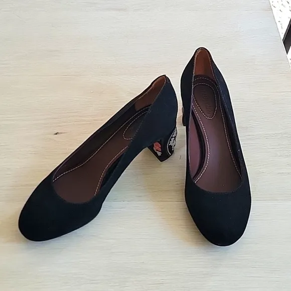 NWOT See by Chloe Black Suede Embroidered Block Heels