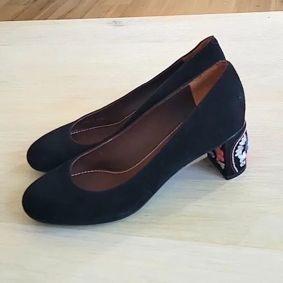NWOT See by Chloe Black Suede Embroidered Block Heels