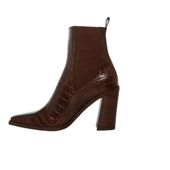 NWOT Steve Madden Akori Brown Crocodile Chelsea Bootie