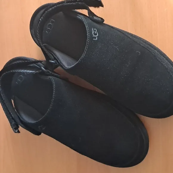 NWOT UGG Goldenstar Clog