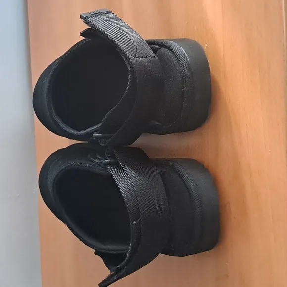 NWOT UGG Goldenstar Clog