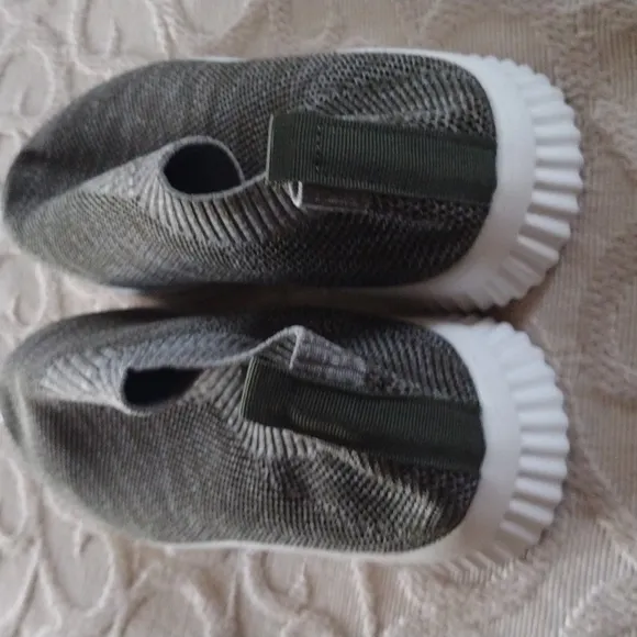 NWOT Women Slip On Shoes