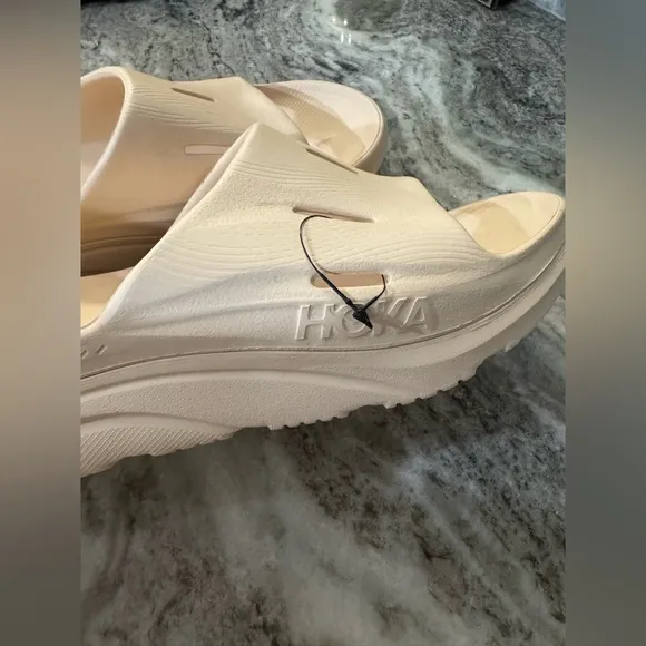 NWOT/NWOB HOKA x Free People Ora Recovery Slide 3 - Shifting Sand - M 9 / W 11