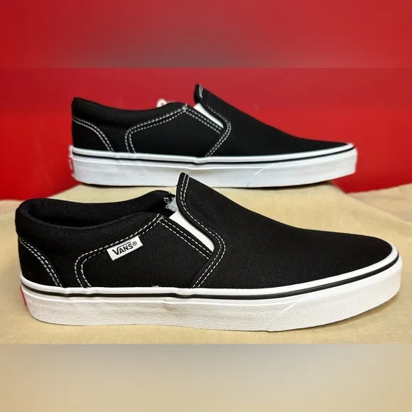 NWT &amp; Box Vans Off The Wall Canvas Asher Black/White SlipOn Sneakers Men’s Sz 8M