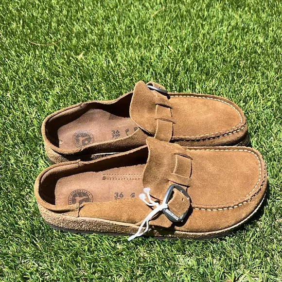 NWT! BIRKENSTOCK Buckley Suede Clogs