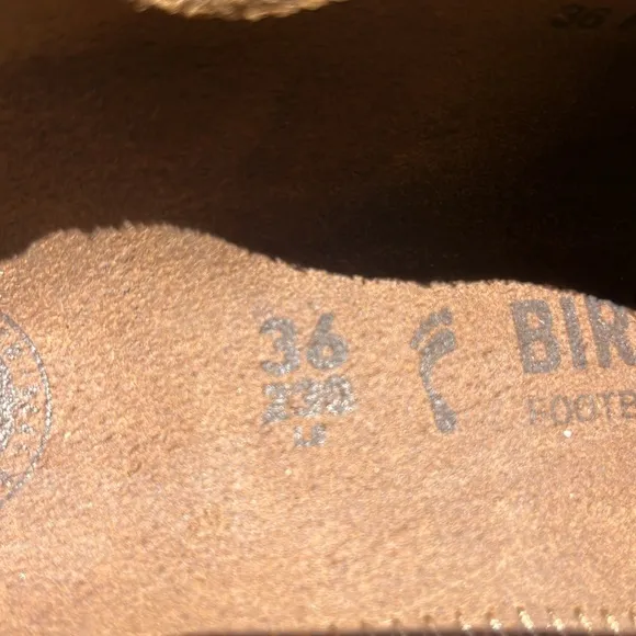 NWT! BIRKENSTOCK Buckley Suede Clogs