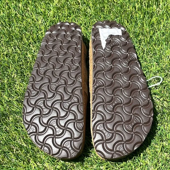 NWT! BIRKENSTOCK Buckley Suede Clogs