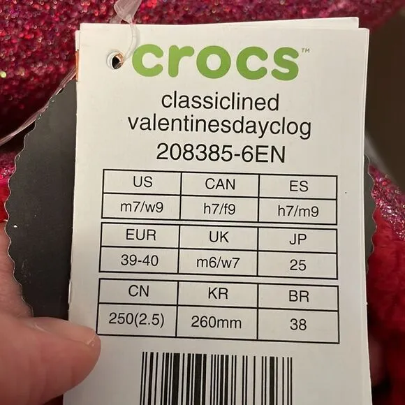 NWT Crocs Classic Lined Valentine's Day 2023 Clog Women Size 9 (208385-6EN)