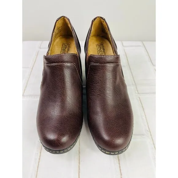 NWT Croft and Barrow Ortholite brown leather booties sz 10M