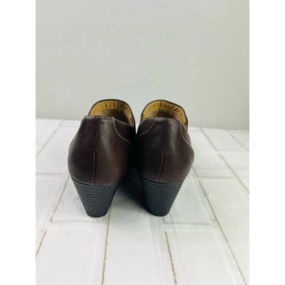 NWT Croft and Barrow Ortholite brown leather booties sz 10M