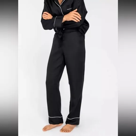 NWT- Ettitude- Sateen Pj Pants- Onyx‎ Medium