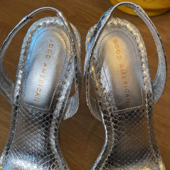 NWT: Good American Open Square Toe Heels Silver Snake Size 10