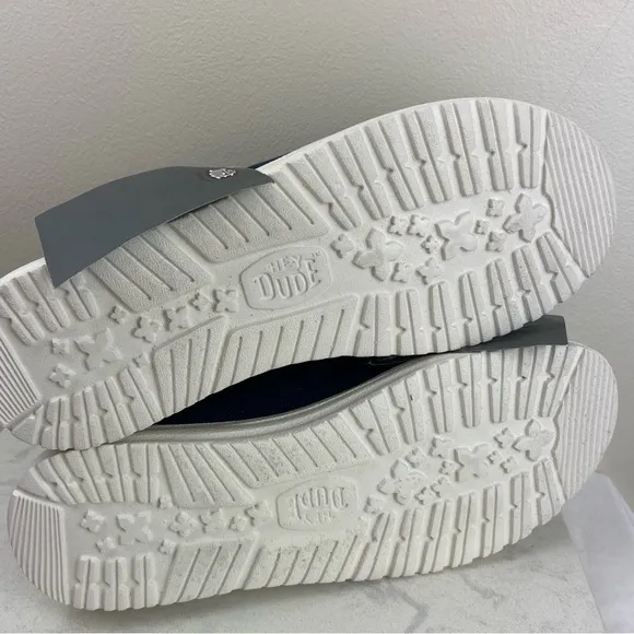 NWT Hey Dude Wally Woven Slip On Travel Shoe