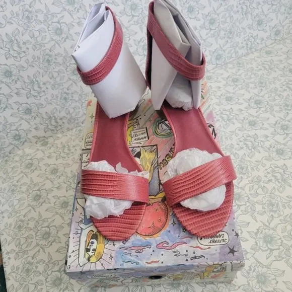 NWT Jeffrey Campbell Issa Block Heels | 9.5