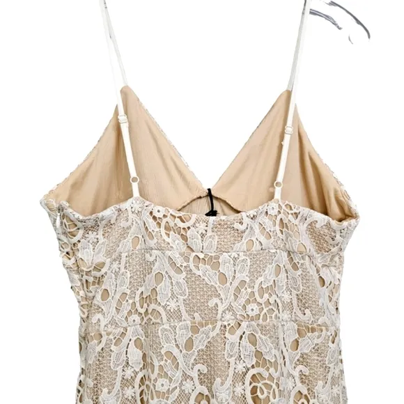 Nwt Romeo &amp; Juliet Couture Creme Embroidered Floral Lace/Geometric Midi Dress