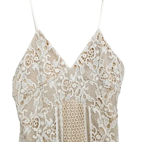 Nwt Romeo &amp; Juliet Couture Creme Embroidered Floral Lace/Geometric Midi Dress