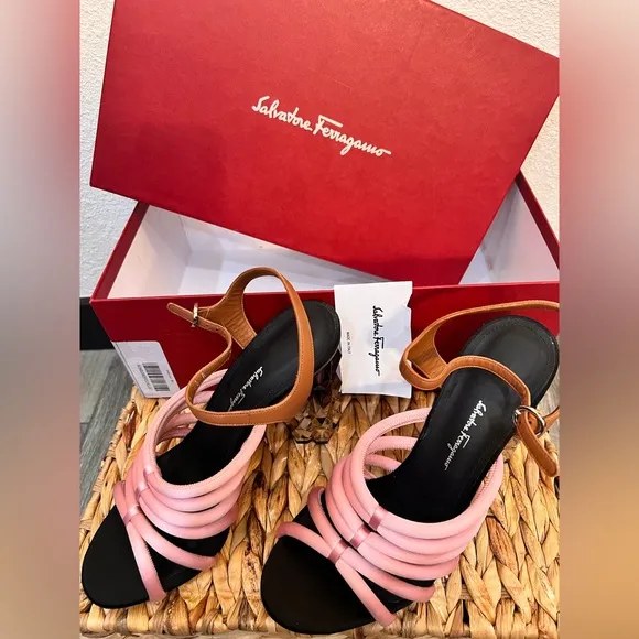 NWT Salvatore Ferragamo Amalia Pink Block X5 Heels