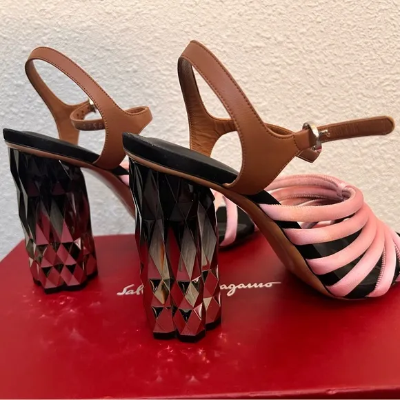 NWT Salvatore Ferragamo Amalia Pink Block X5 Heels