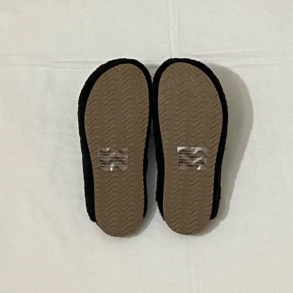 NWT Steve Madden Women’s Black Slip-On, Sherpa Mule, VESA ARCH Size 5.