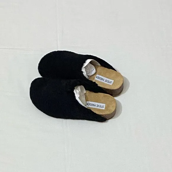 NWT Steve Madden Women’s Black Slip-On, Sherpa Mule, VESA ARCH Size 5.