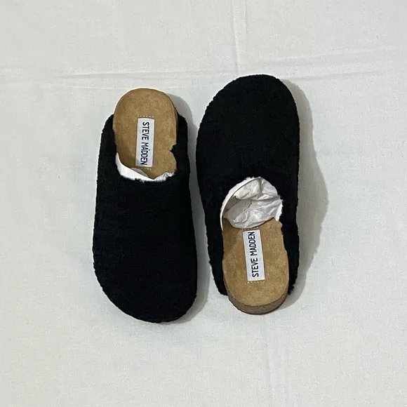 NWT Steve Madden Women’s Black Slip-On, Sherpa Mule, VESA ARCH Size 5.