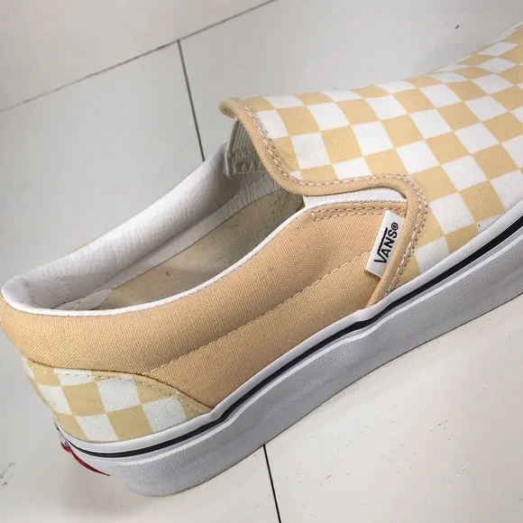 NWT Vans Classic Checkerboard Slip-Ons in Honey Tone Men’s 8 Women’s 9.5