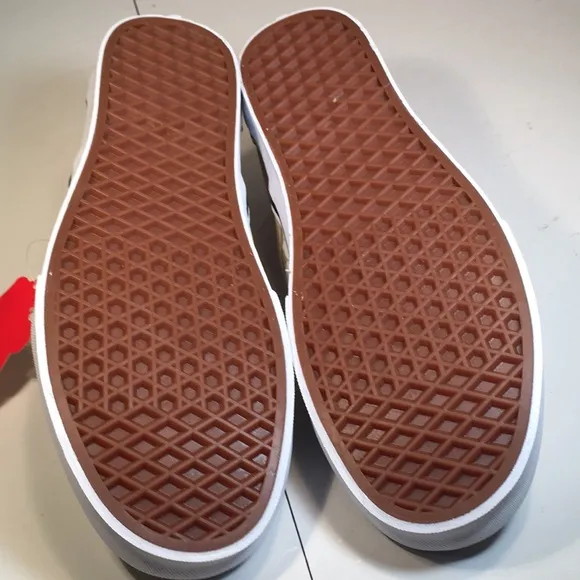 NWT Vans Classic Checkerboard Slip-Ons in Taos Taupe Men’s 11.5