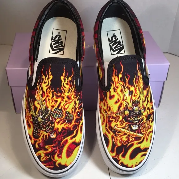 NWT Vans Classic Slip-On Samurai Rising Sneakers Men’s 9