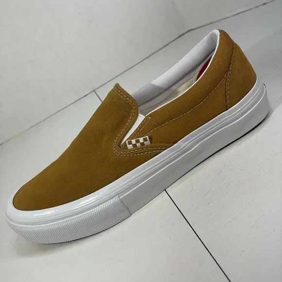 NWT Vans Skate Slip On in Wraped  Gold and White Men’s 9