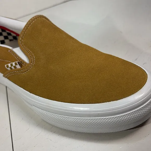 NWT Vans Skate Slip On in Wraped  Gold and White Men’s 9
