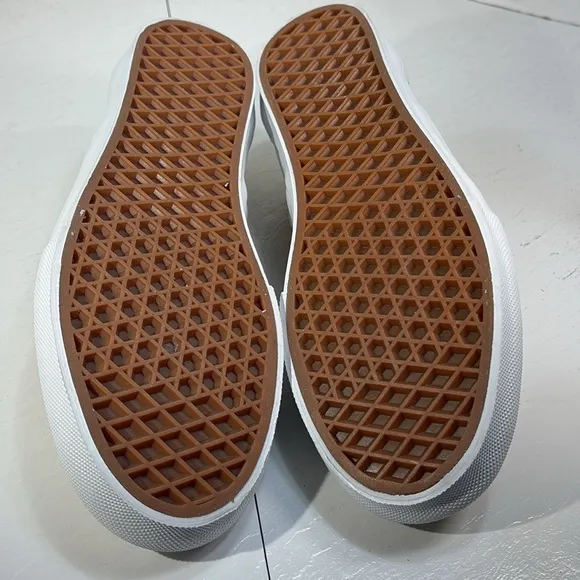 NWT Vans Skate Slip On in Wraped  Gold and White Men’s 9