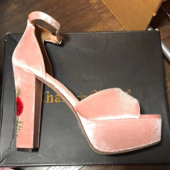 NWT Vintage Chase  Chloe Pink Velvet Cairo strap Heels . Gorgeous!5” block heel