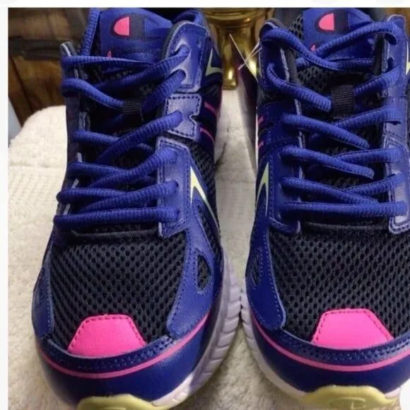 NWT Women’s Champion Running Shoes Blue Black Pink Size 9M V SRS Approach comfy