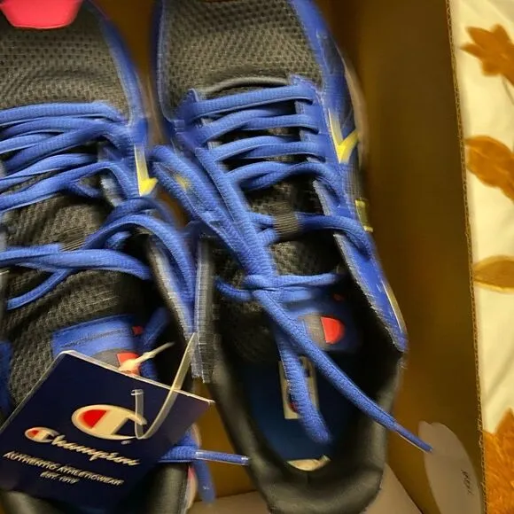 NWT Women’s Champion Running Shoes Blue Black Pink Size 9M V SRS Approach comfy