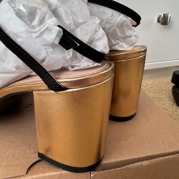 NWT🌟ZARA T-Strap, Strappy Block Heels, Size 8M