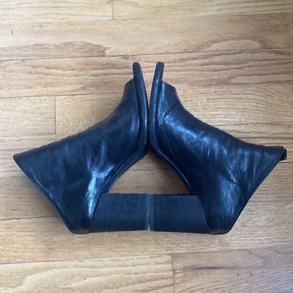 OFFICINE Creative sz 36 black leather open toe heels handmade Italy since 1856