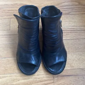 OFFICINE Creative sz 36 black leather open toe heels handmade Italy since 1856