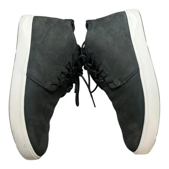 OluKai Nana Hele Genuine Shearling Lined Sneaker Men’s Size 8 Gray White